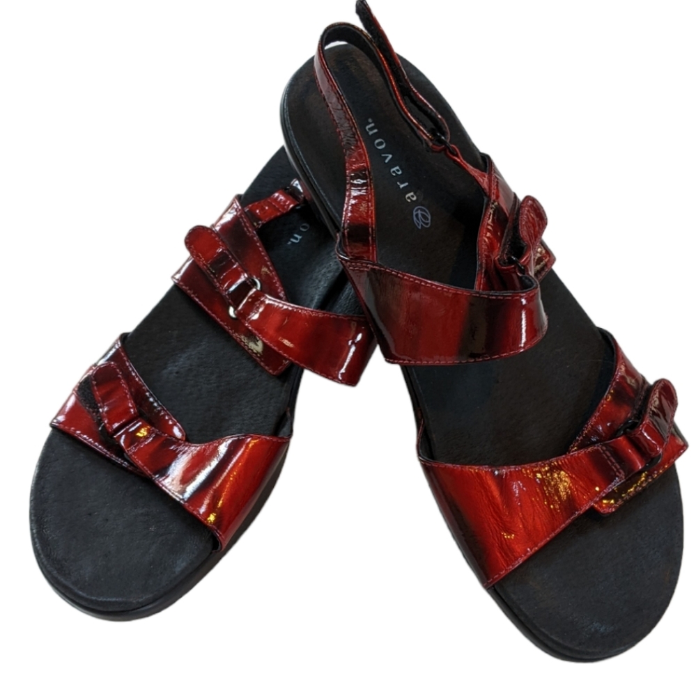Aravon, black and red patent leather clog heel sandals. Size 8